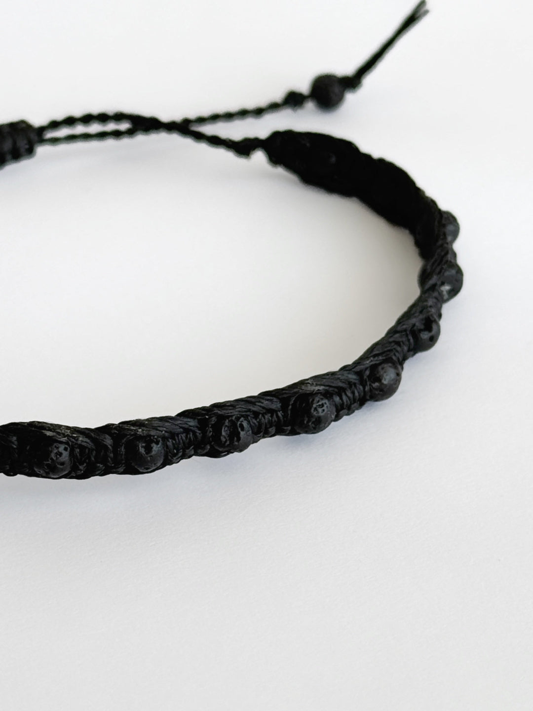 צמיד מקרמה לגבר - צמיד מקרמה שחור